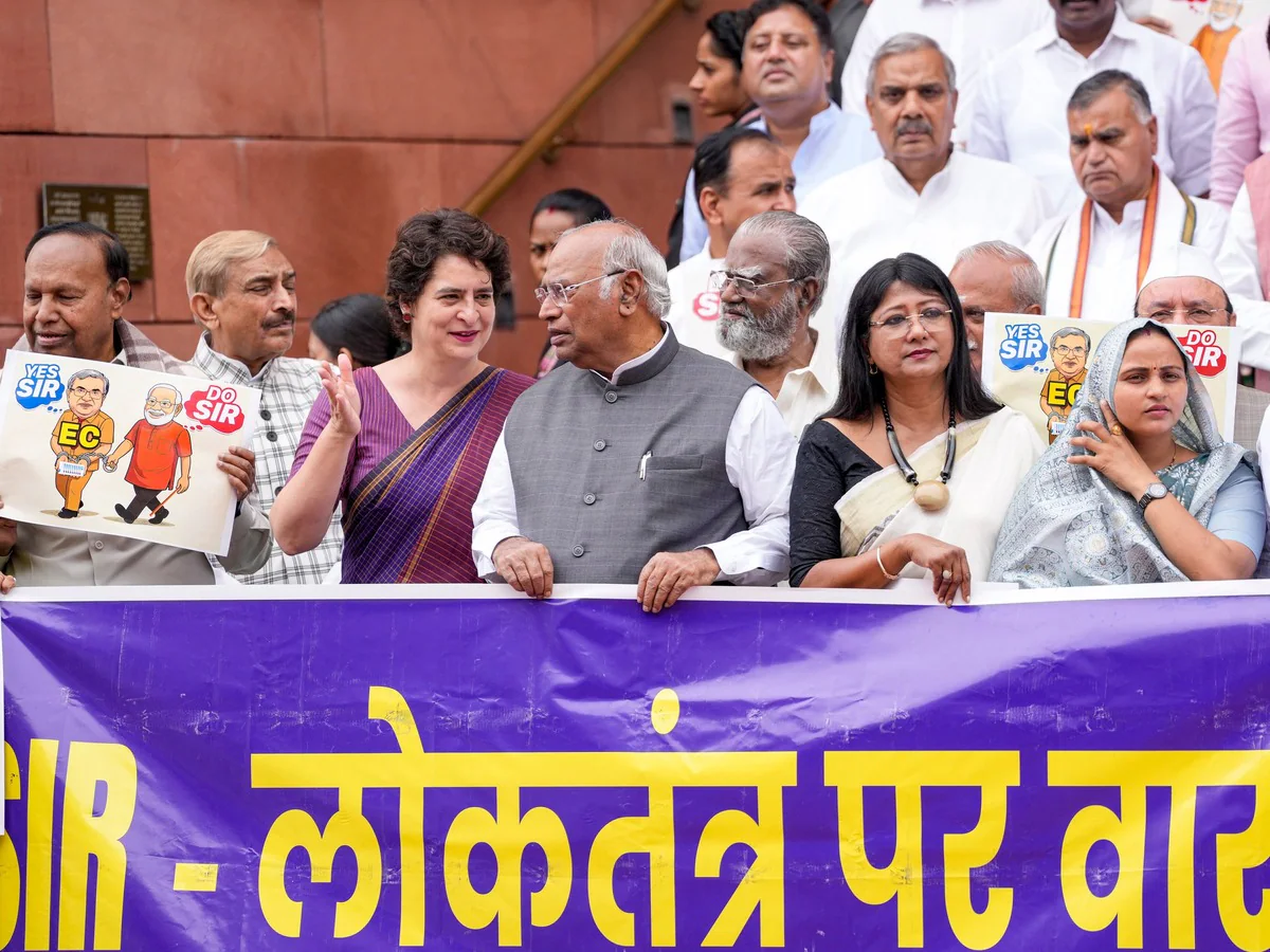 संसद सत्र और राजनीतिक बहस – राजनीति 2025