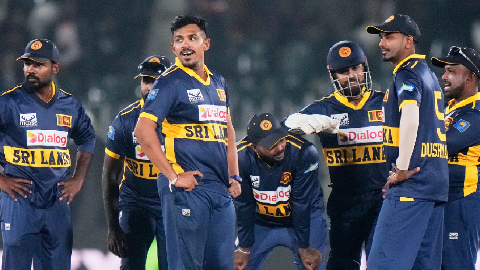 SL vs PAK ODI 2025 — Sri Lankan cricketers vs Pakistan action